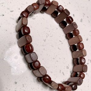 Wooden Bracelet ✨Free with $25 Purchase✨